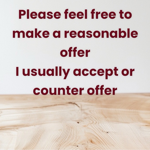 Meet your Posher, Val 🌼🌼 - Picture 1 of 2